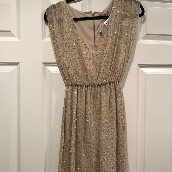Alice + Olivia V-Neck Gold Sequin Cocktail Dress - Picture 4 of 5